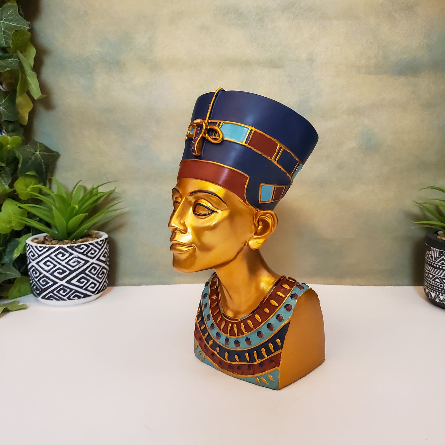 Vintage Large Egyptian Queen Nefertiti Bust Statue - 9.25" Height