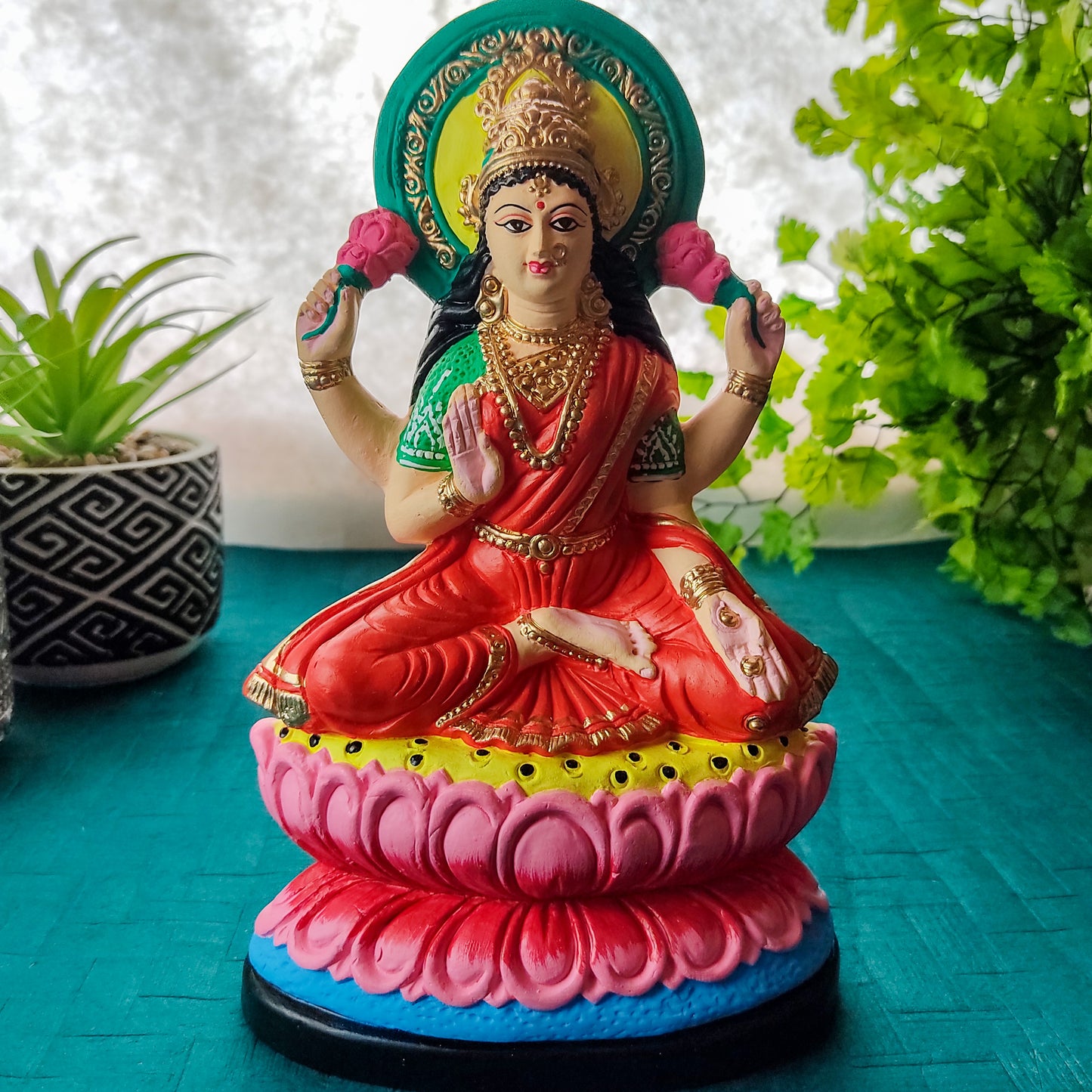 Lakshmi Ma Statue India Goddess Laxmi Devi in Lotus Handmade Statue 8.5"