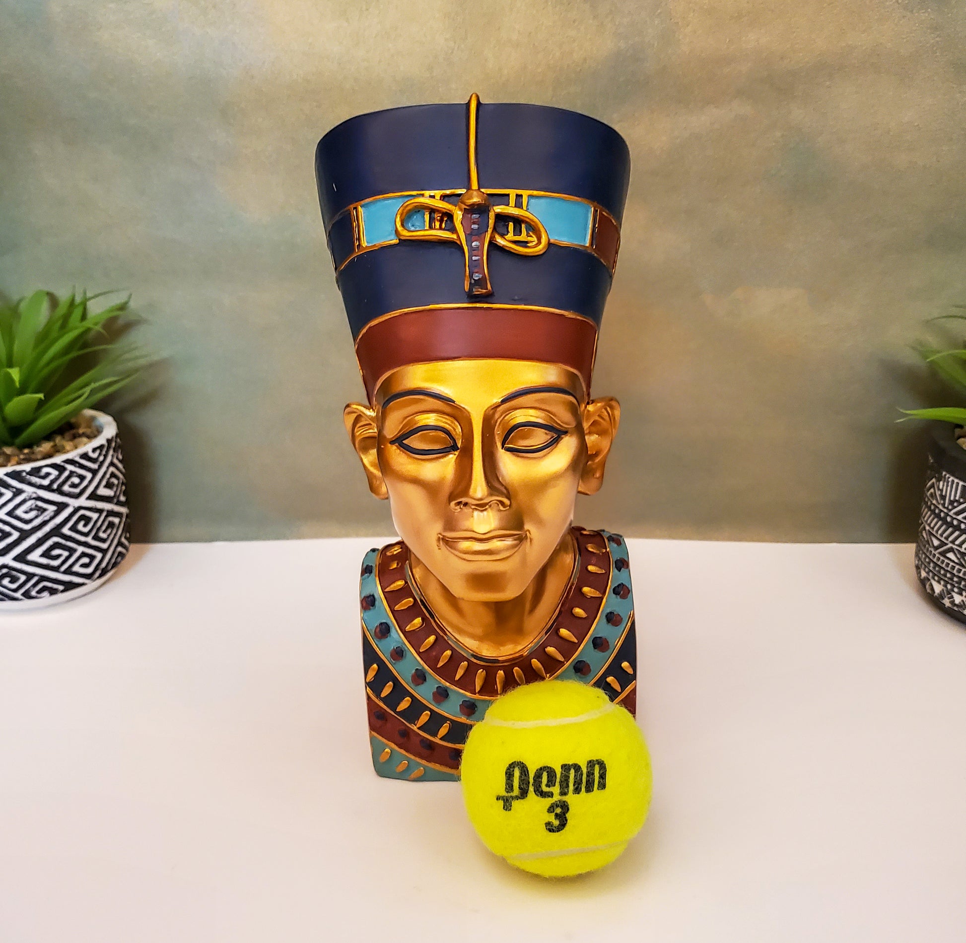 Large Queen Nefertiti Bust Egyptian Decoration Height 34 cm