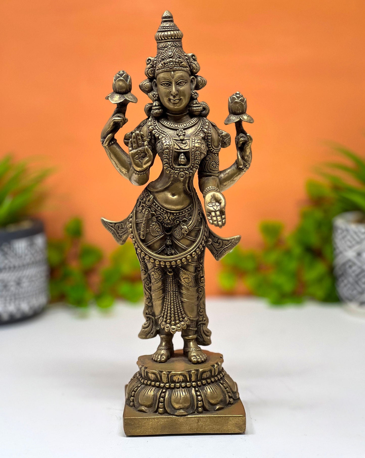 Goddess Lakshmi Statue | Cast Bronze Lakshmi Maa Standing Altar Statue 10.5"