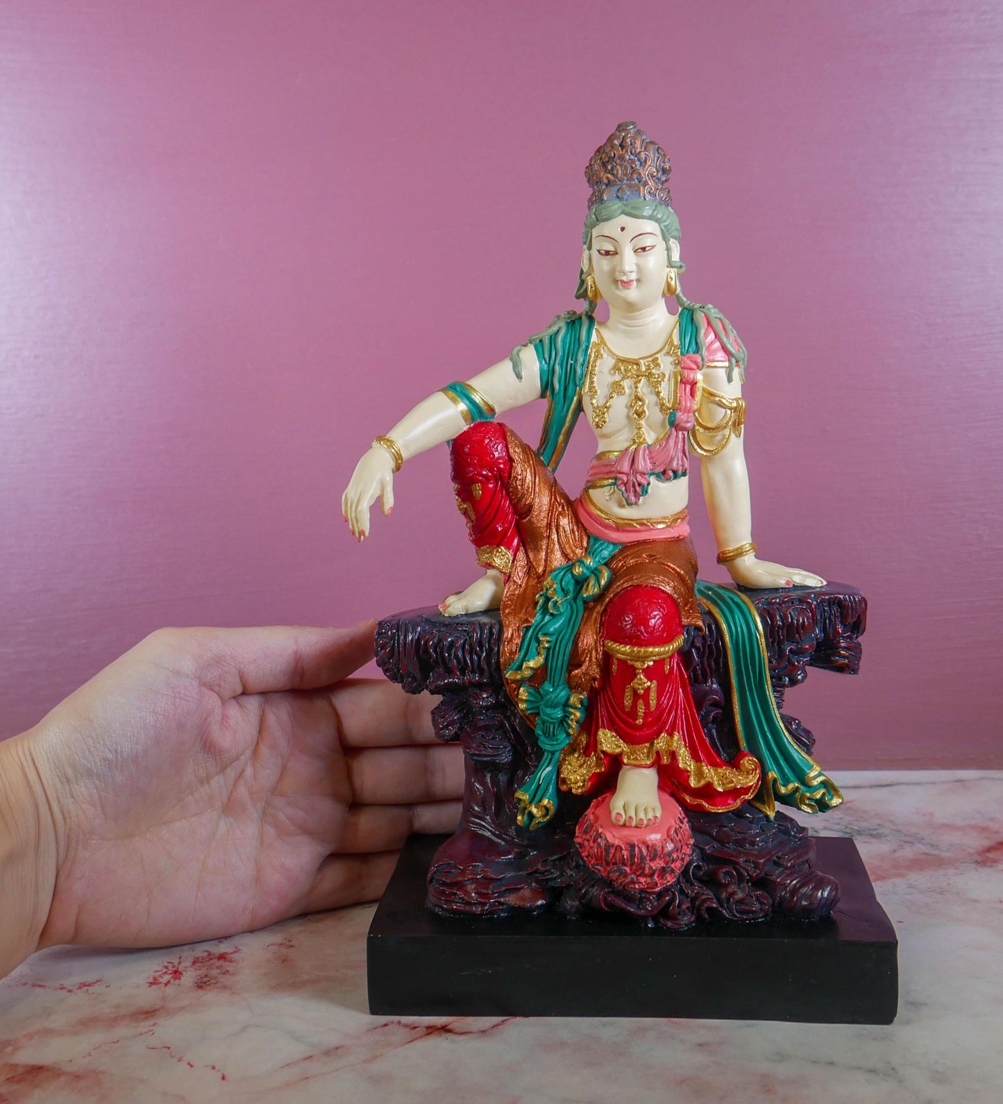 Chinese Guanyin Buddha Statue | Buddhist Goddess of Mercy Quan Yin - 9" Tall