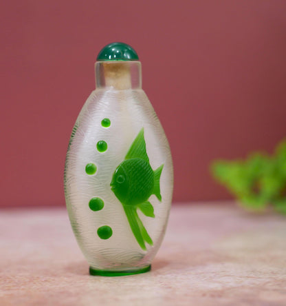 3" Vintage Chinese Peking Glass Overlay Carved Snuff Bottle - Green Fish Design