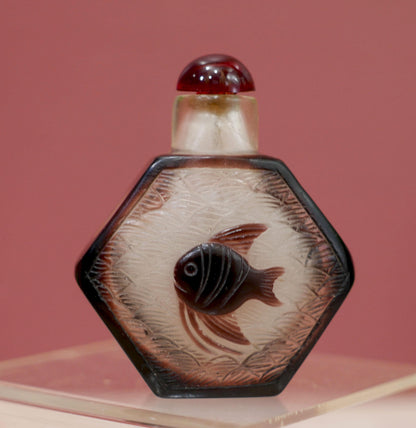 2.5" Vintage Chinese Peking Glass Overlay Carved Snuff Bottle - Brown Fish Design