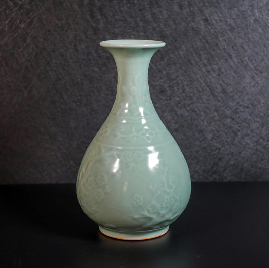 Vintage Chinese Porcelain Longquan Celadon Crackle Glazed Home Decoration Vase