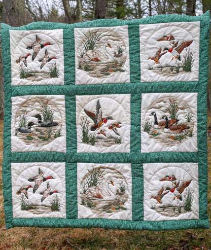 39"x39" Vintage Handcrafted Wildlife Embroidered Quilt Wall Hanging