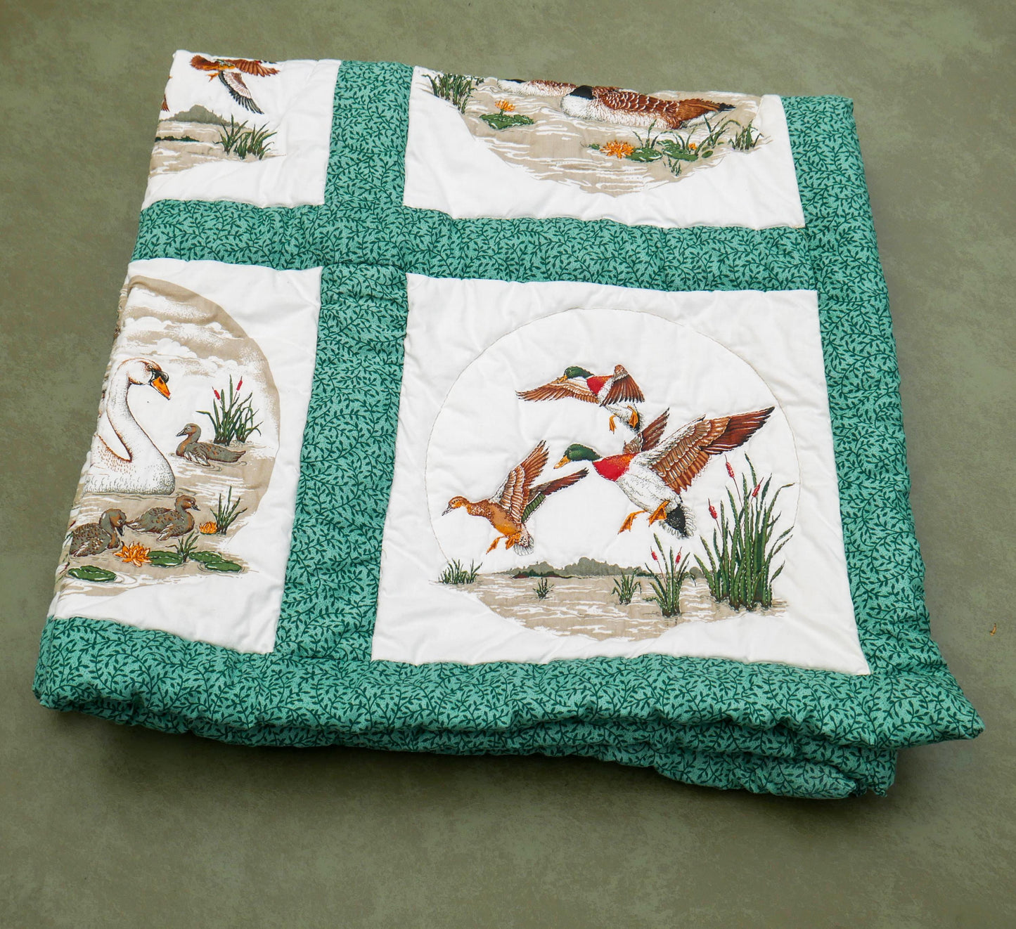 39"x39" Vintage Handcrafted Wildlife Embroidered Quilt Wall Hanging