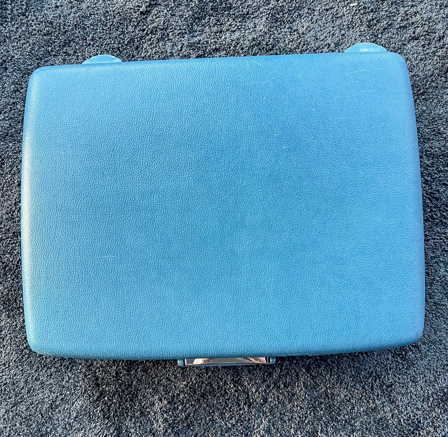Vintage Aqua Blue 1960's Royal Traveller Medalist Hard Case Suitcase Luggage W/Key