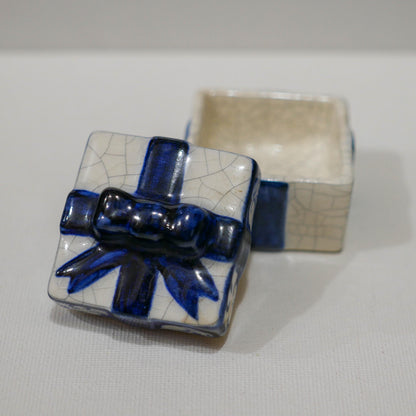 Dedham Pottery Miniature Rabbit Square Trinket Jewelry Box with Blue Ribbon