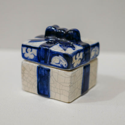 Dedham Pottery Miniature Rabbit Square Trinket Jewelry Box with Blue Ribbon