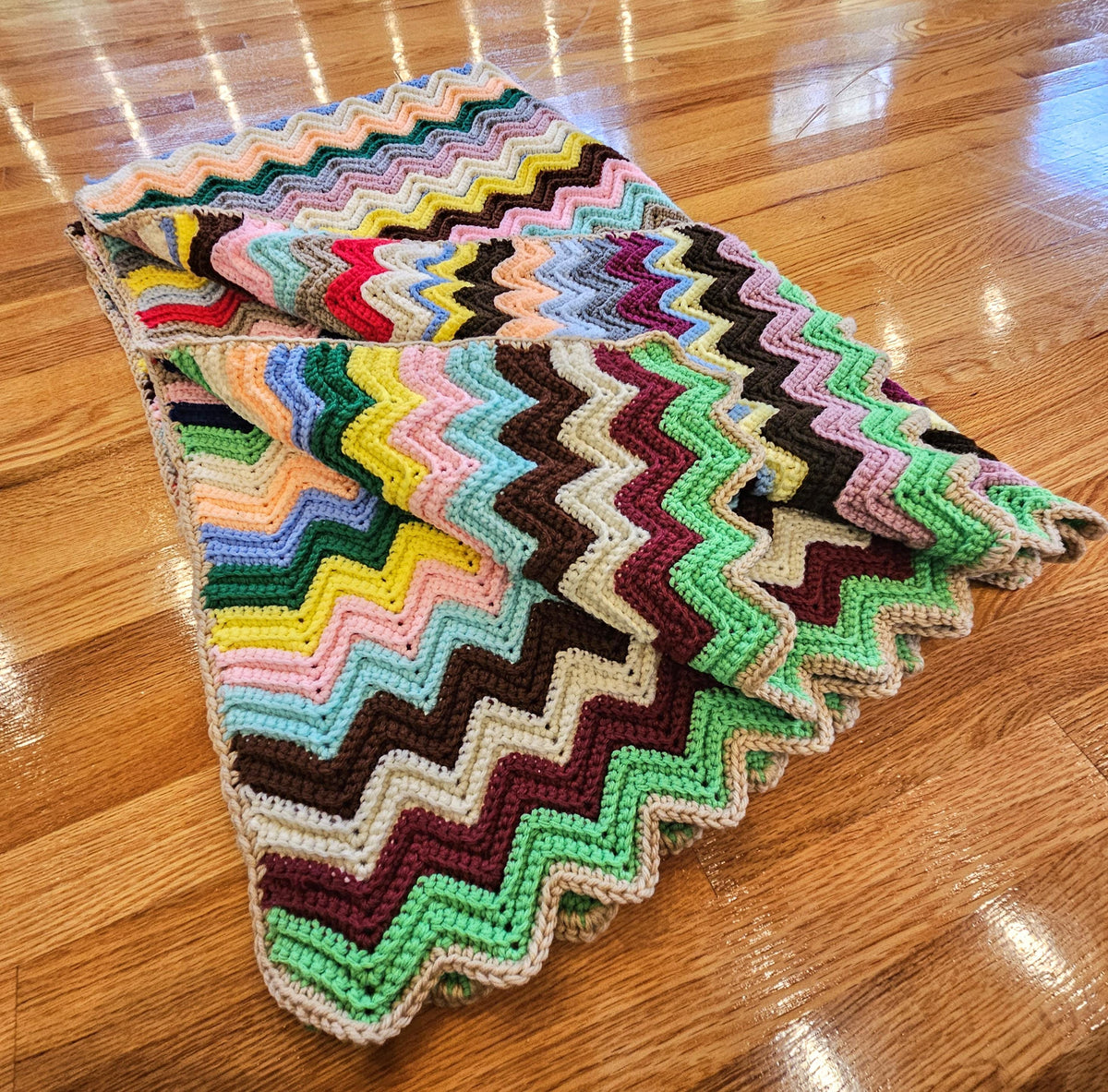 Handmade Vintage Crocheted Chevron Stripe Blanket Afghan Throw Zig Zag 63"x39"