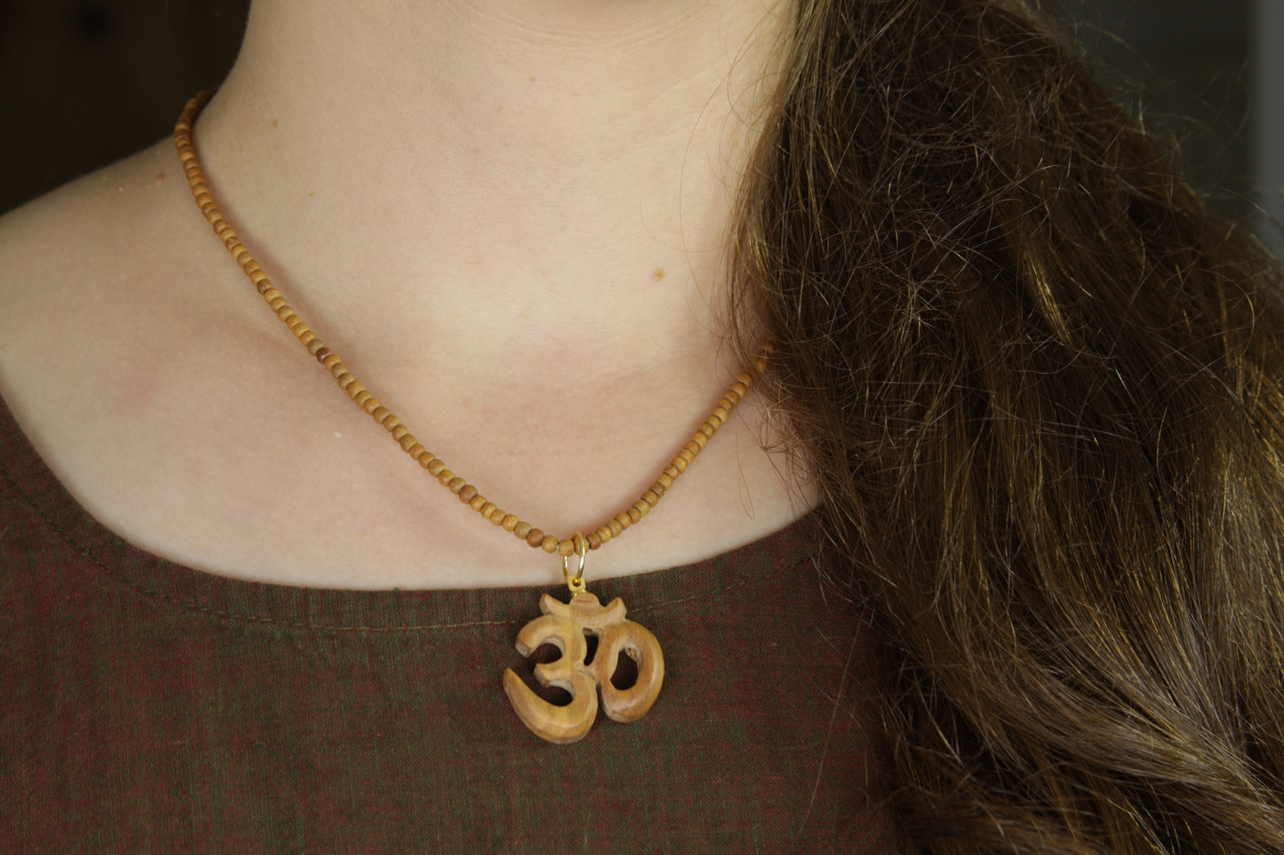 Om Pendant Necklace - Spiritual Sandalwood Beads Necklace Perfect Yoga Gift 18"