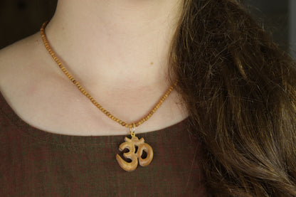Om Pendant Necklace - Spiritual Sandalwood Beads Necklace Perfect Yoga Gift 18"