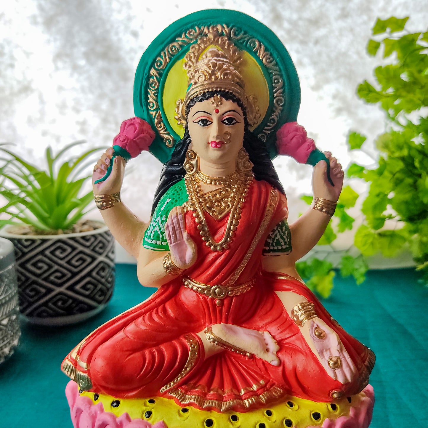 Lakshmi Ma Statue India Goddess Laxmi Devi in Lotus Handmade Statue 8.5"