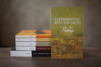 Book Experimenting with the Truth by Prabhuji (Paperback - English)
