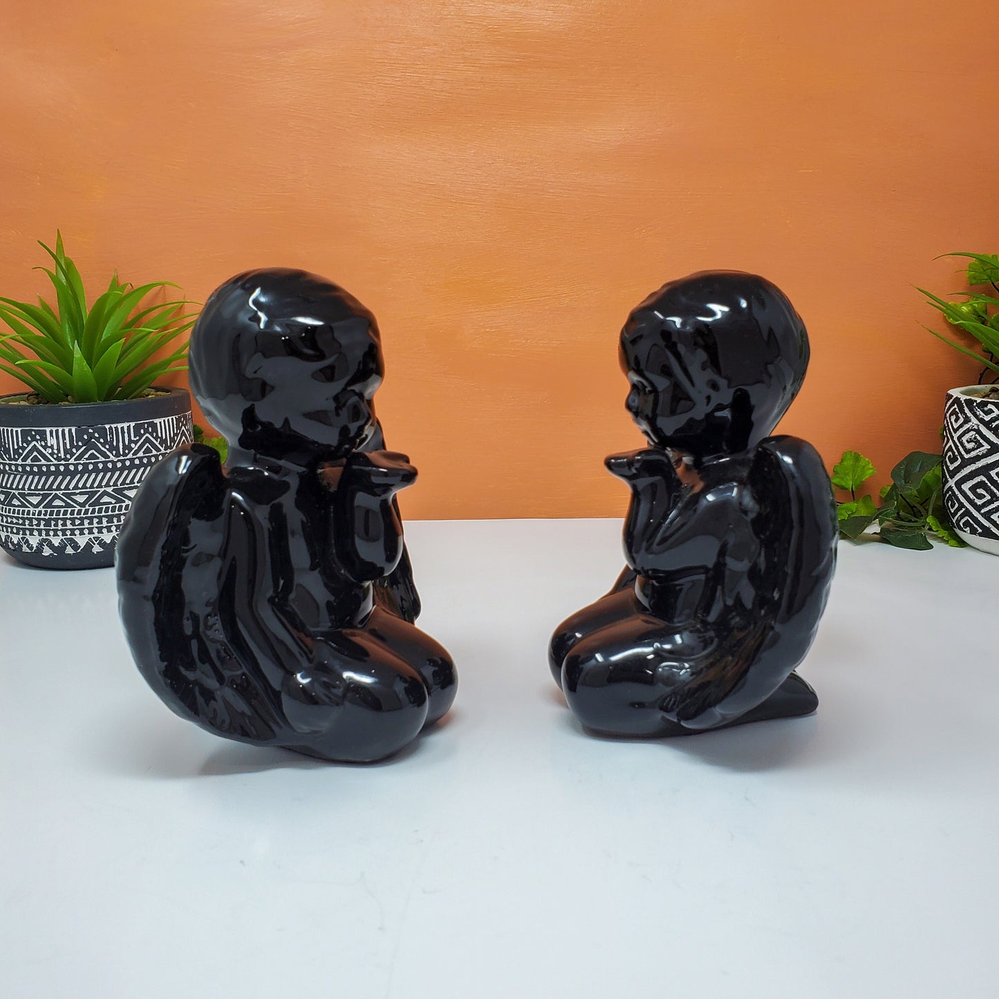 Black Ceramic Cherub Angels Blowing Kisses Statue Figurines | Adorable Angel Cherub Home Decoration - Pair 6" Tall
